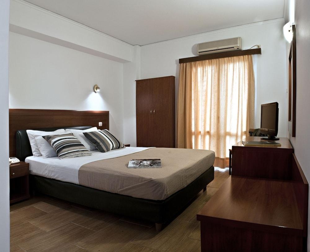 Stalis Hotel Атина Екстериор снимка