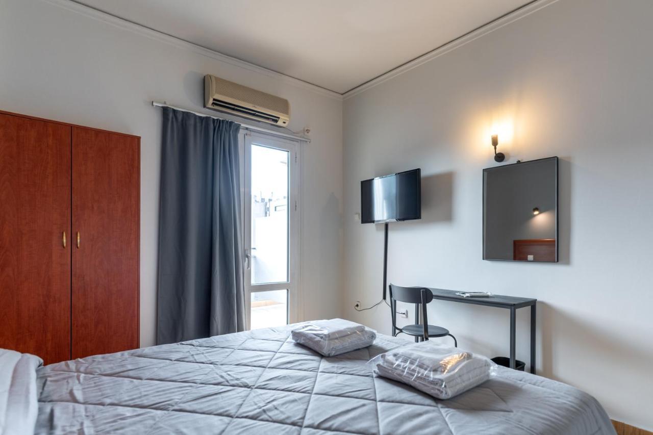 Stalis Hotel Атина Екстериор снимка
