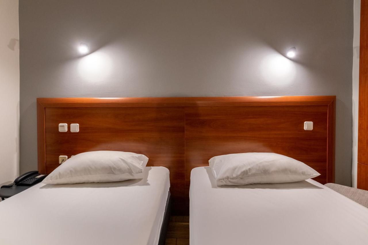 Stalis Hotel Атина Екстериор снимка