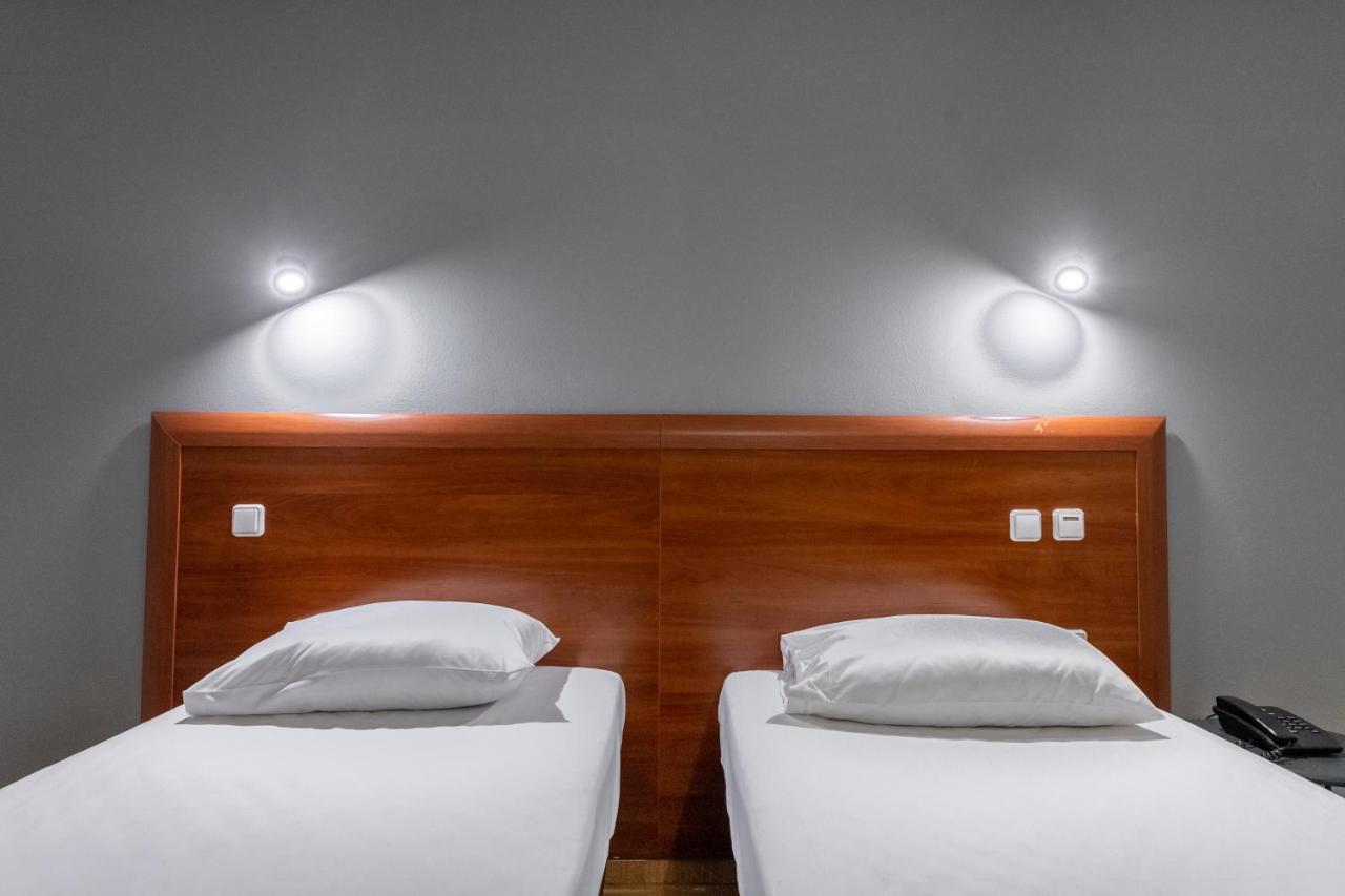 Stalis Hotel Атина Екстериор снимка