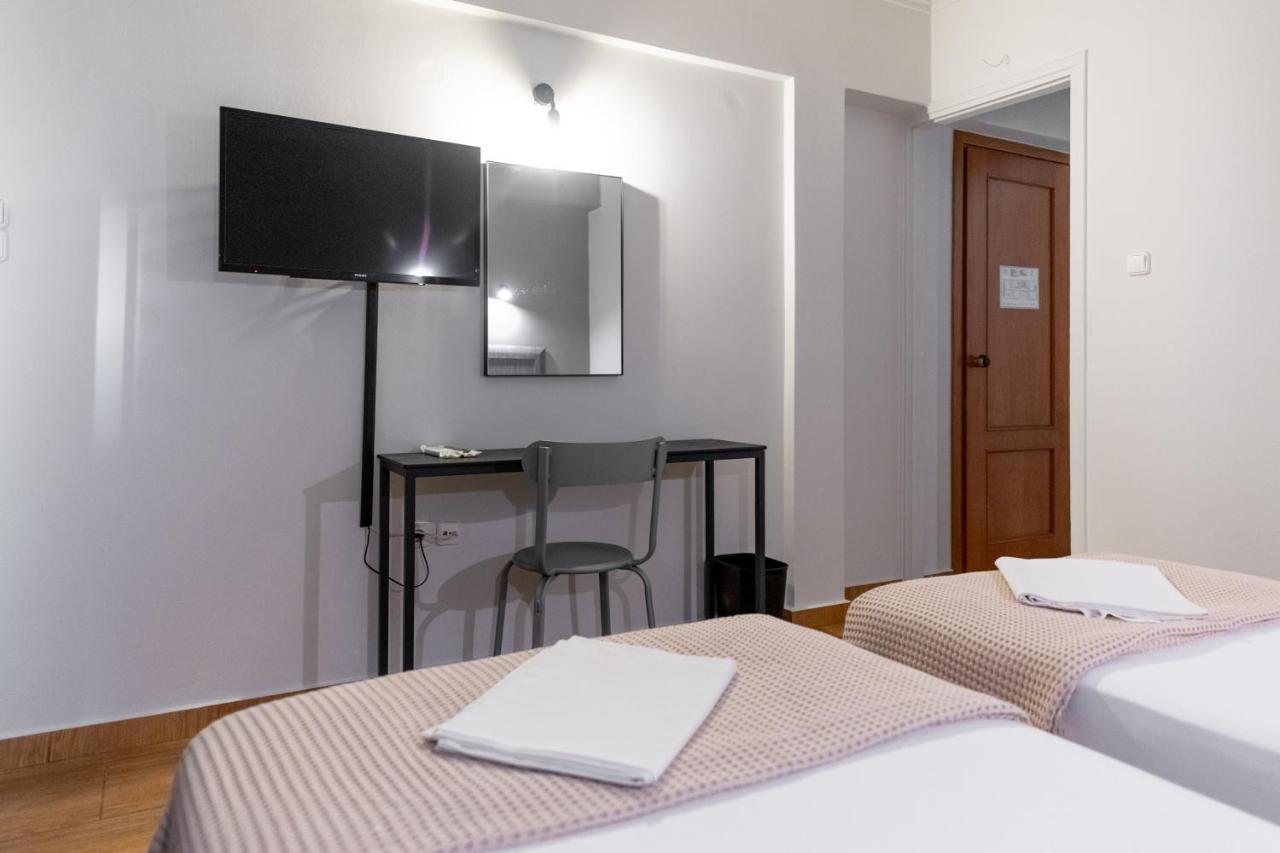 Stalis Hotel Атина Екстериор снимка