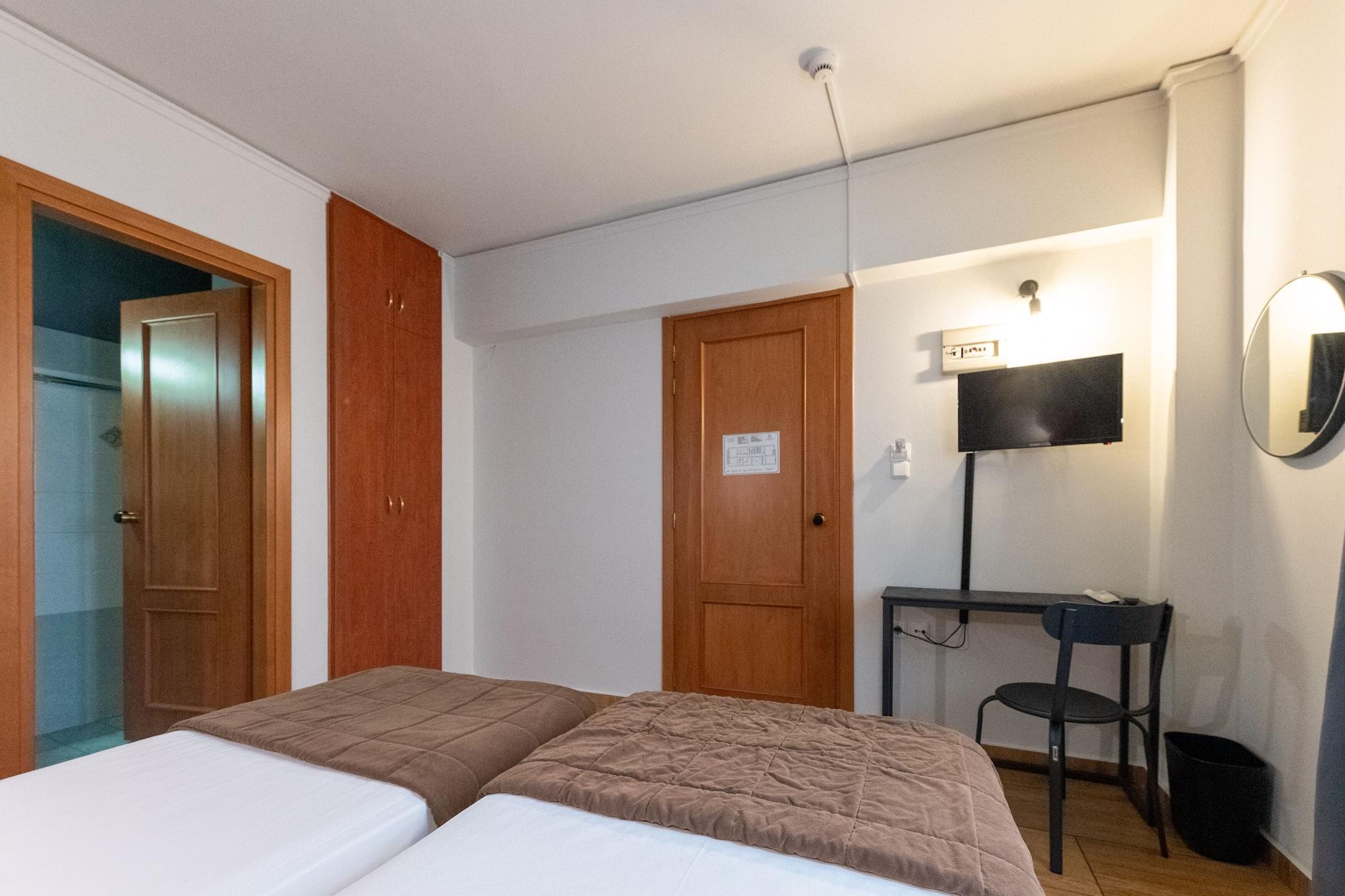 Stalis Hotel Атина Екстериор снимка