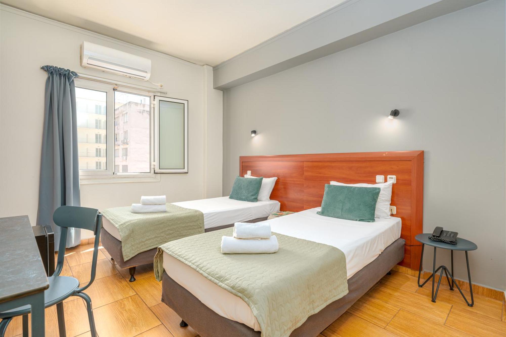 Stalis Hotel Атина Екстериор снимка