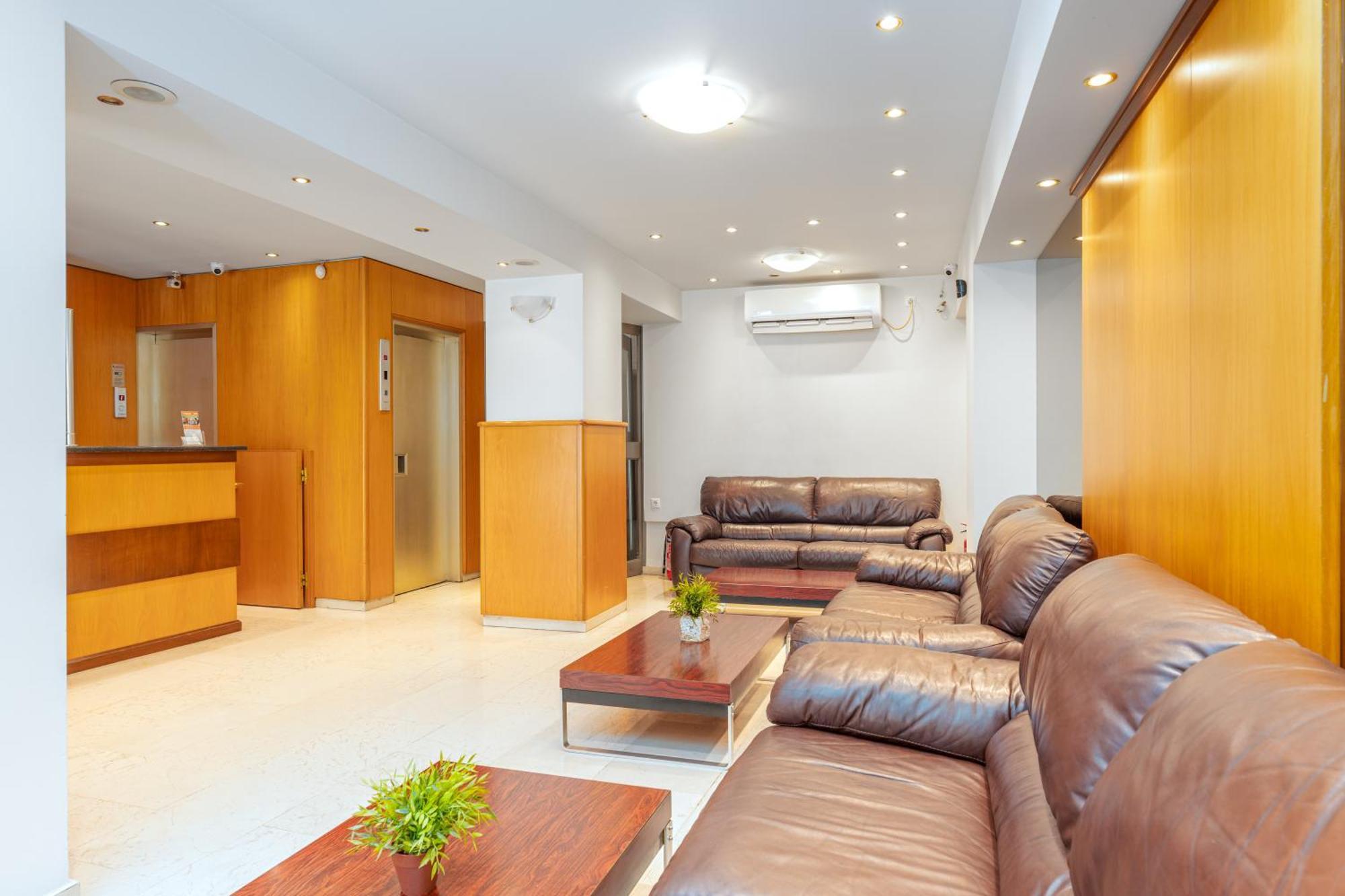 Stalis Hotel Атина Екстериор снимка