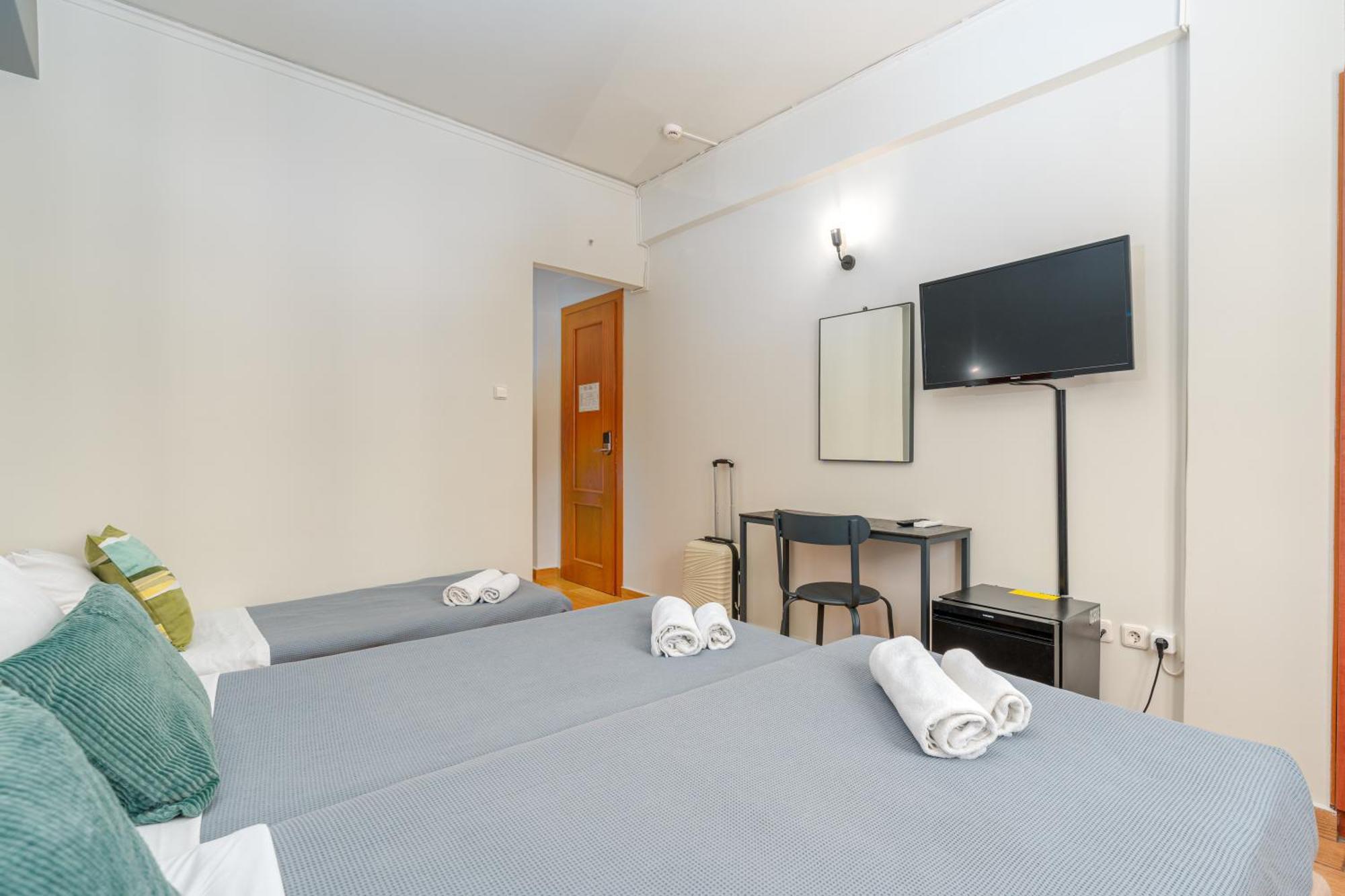 Stalis Hotel Атина Екстериор снимка