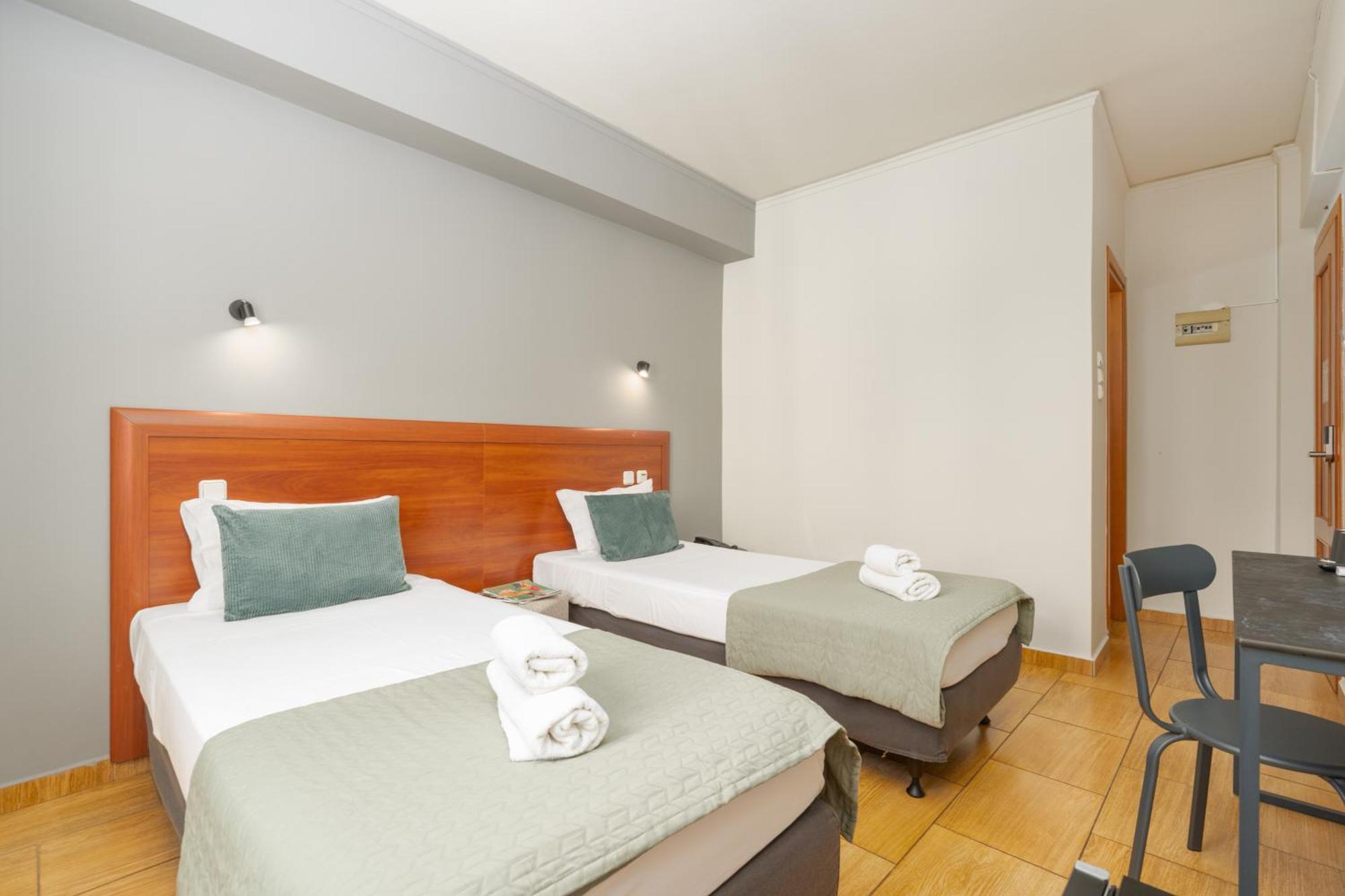 Stalis Hotel Атина Екстериор снимка